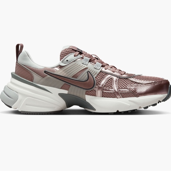 Women's Nike V2K running sneakers - Picture 9 of 11